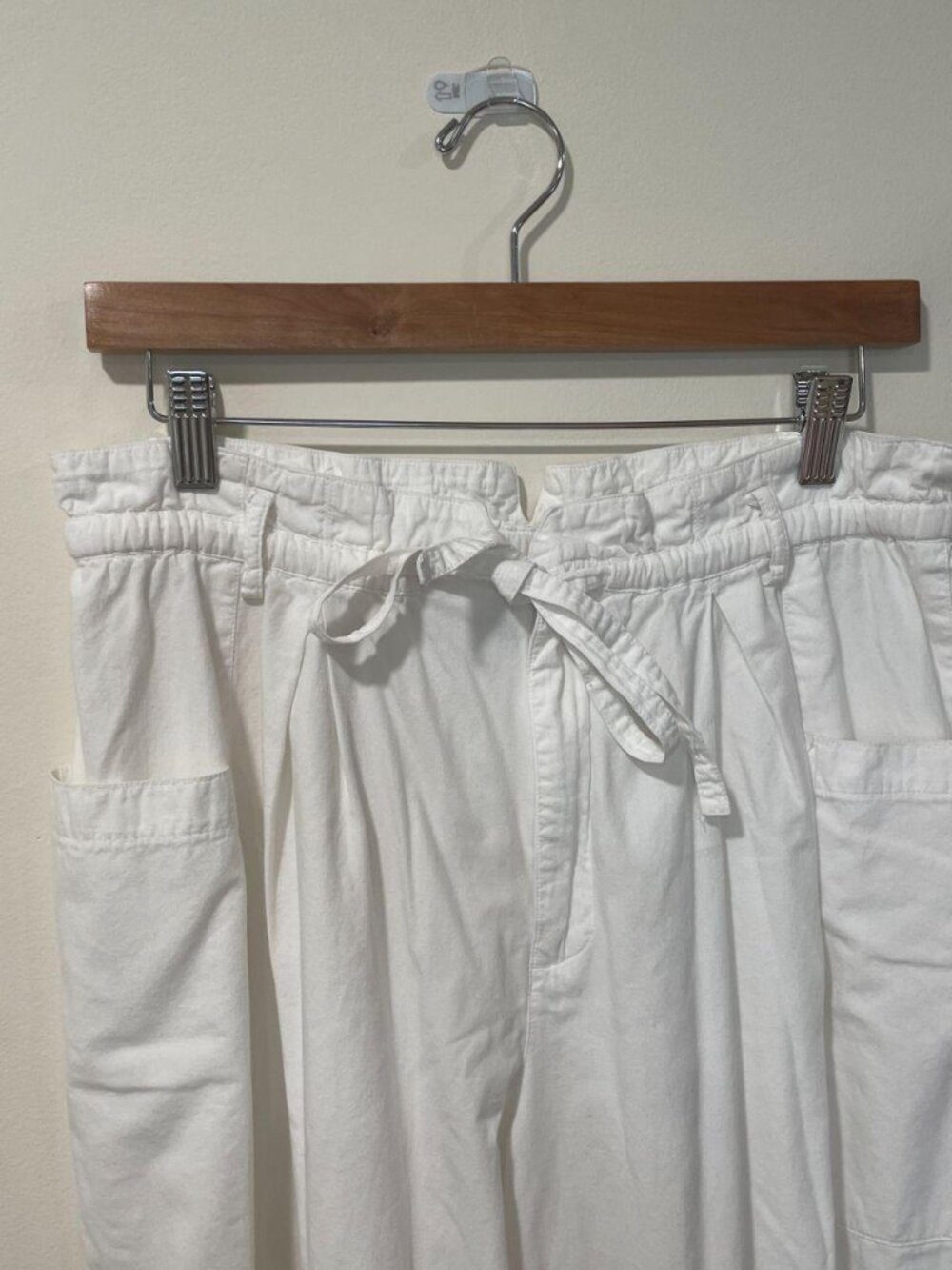 Vintage 90's/Y2K White Drawstring Cargo Pants, by Liz Claiborne